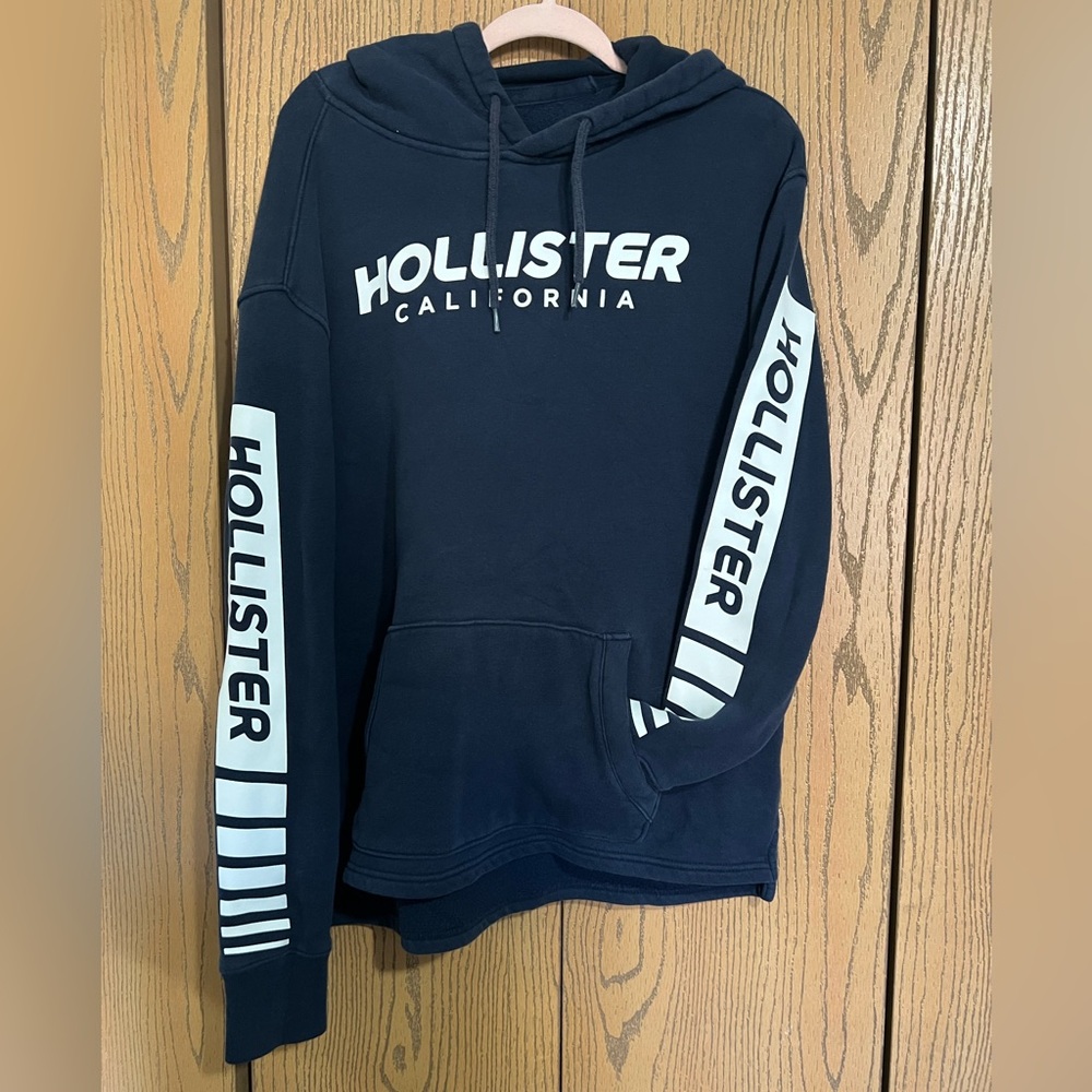 Hollister Men's Dark Blue Hoodie with White Accents